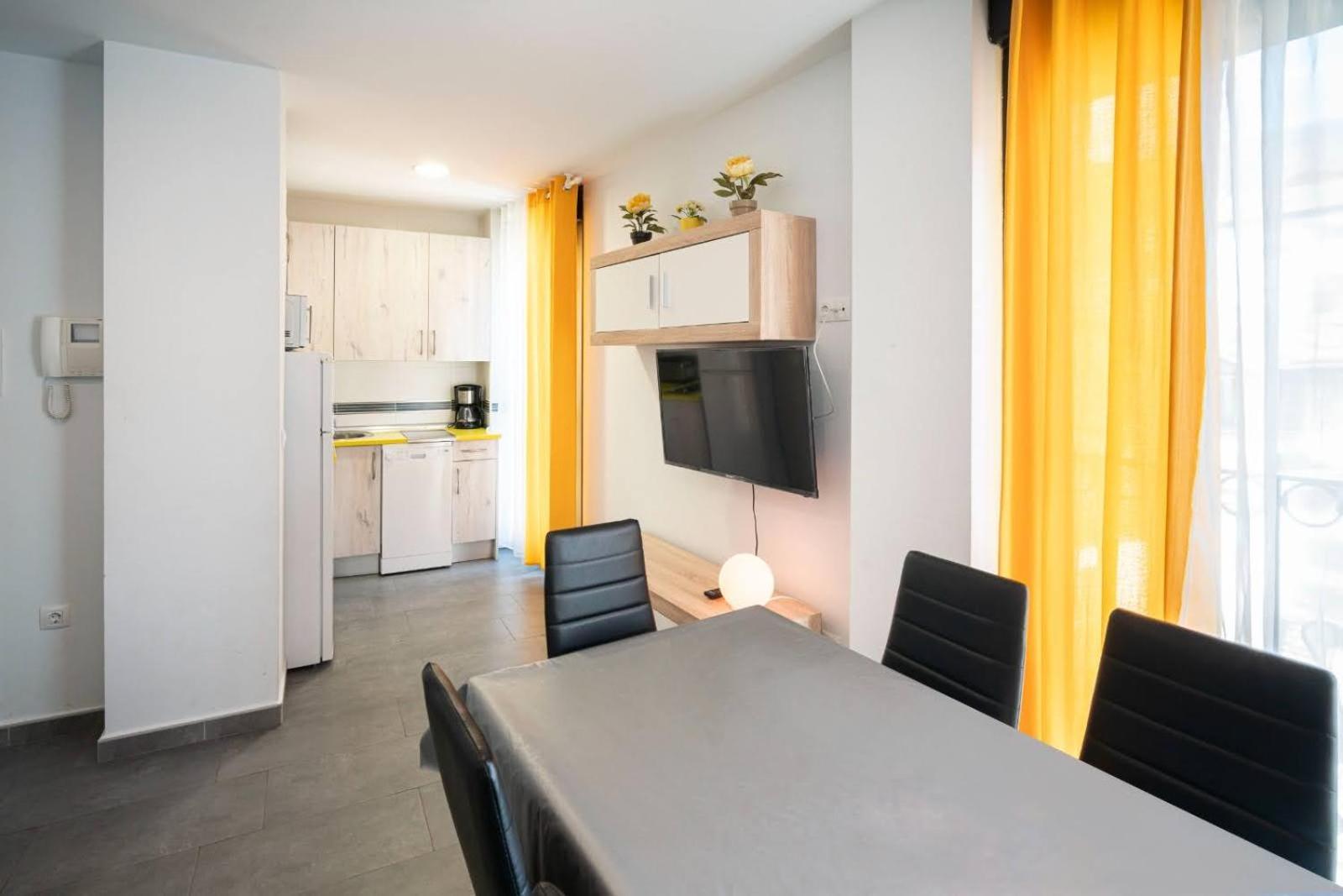 Apartamentos La Plazuela Banos De Montemayor Exteriér fotografie